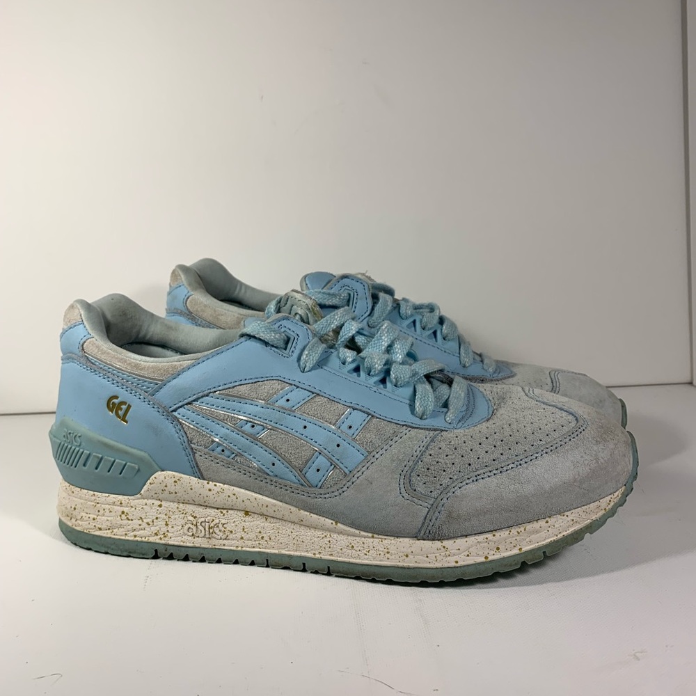 Women’s 9 ASICS - Picture 2 of 7